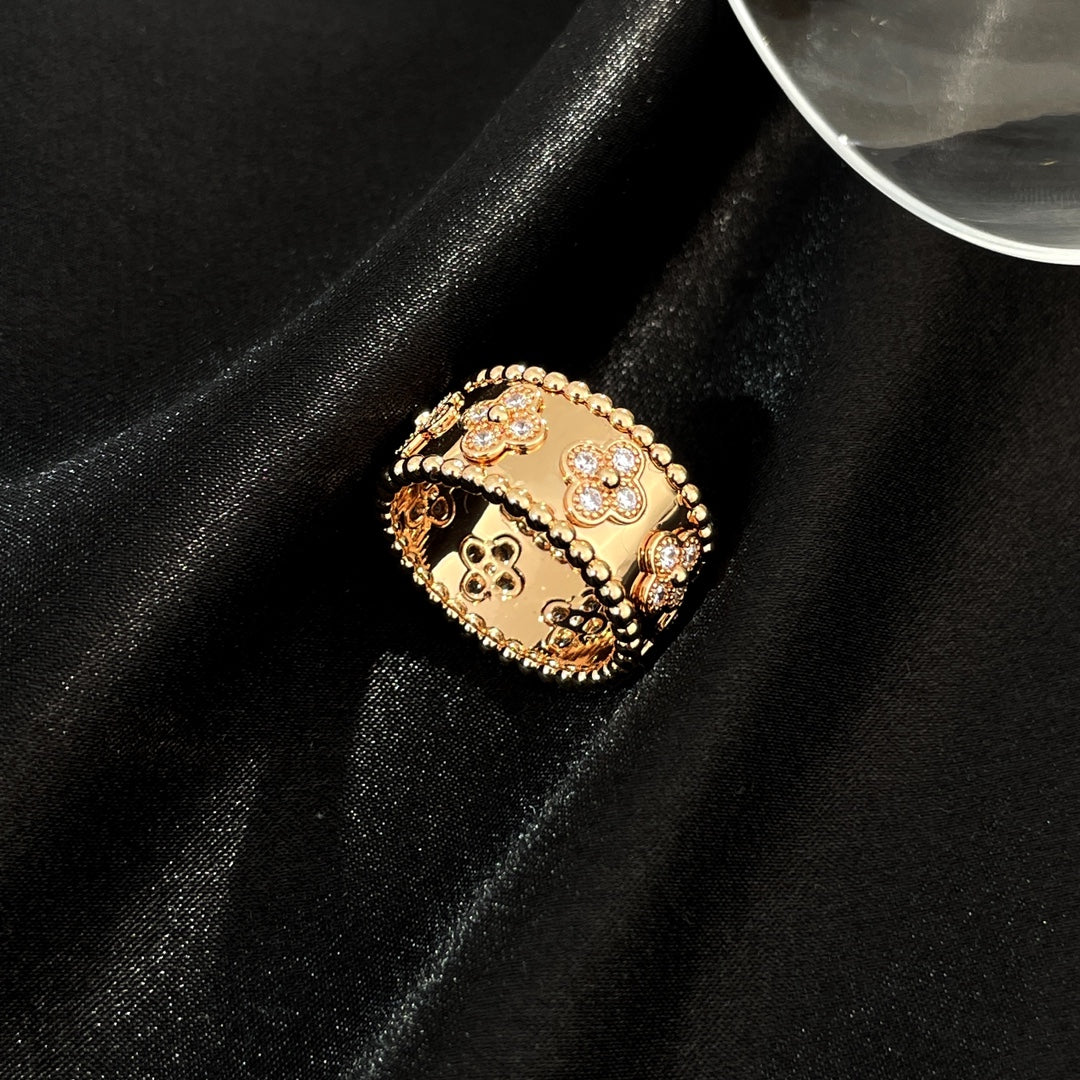 ¡®Veyra Jewelry¡¯PERLEE DIAMOND LARGE RING