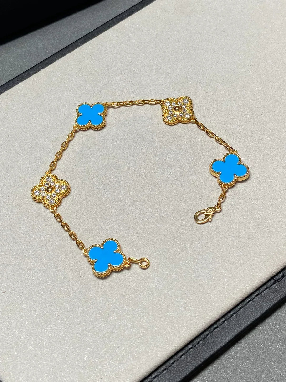 [Veyra Jewelry]New CLOVER 5 MOTIF BLUE AGATE BRACELET COLLECTION