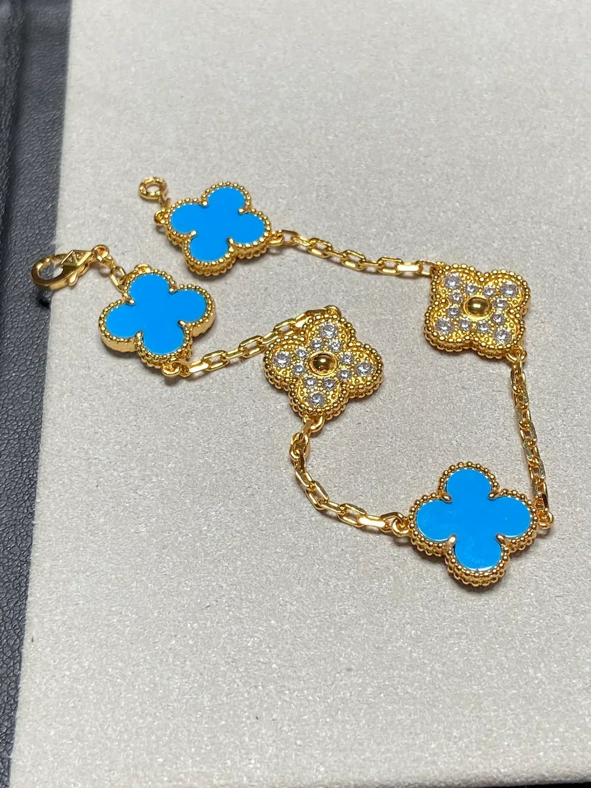 [Veyra Jewelry]New CLOVER 5 MOTIF BLUE AGATE BRACELET COLLECTION