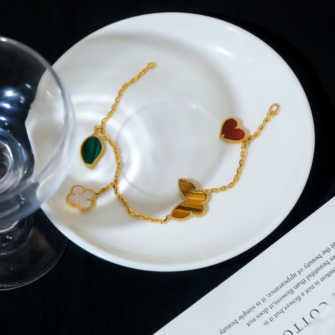 ¡®Veyra Jewelry¡¯LUCKY SPRING 5 MOTIF GOLD BRACELET