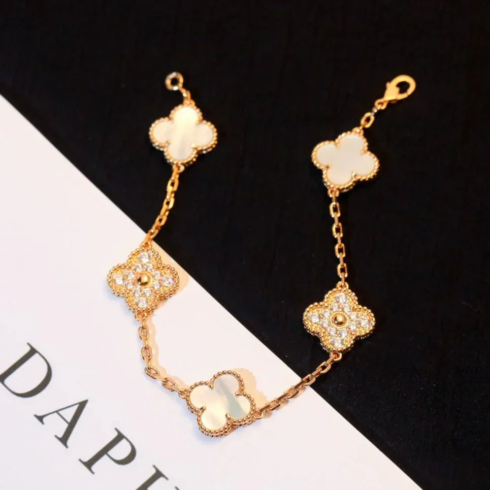 [Veyra Jewelry]New CLOVER WHITE PEARL MOP 5 MOTIF BRACELET COLLECTION