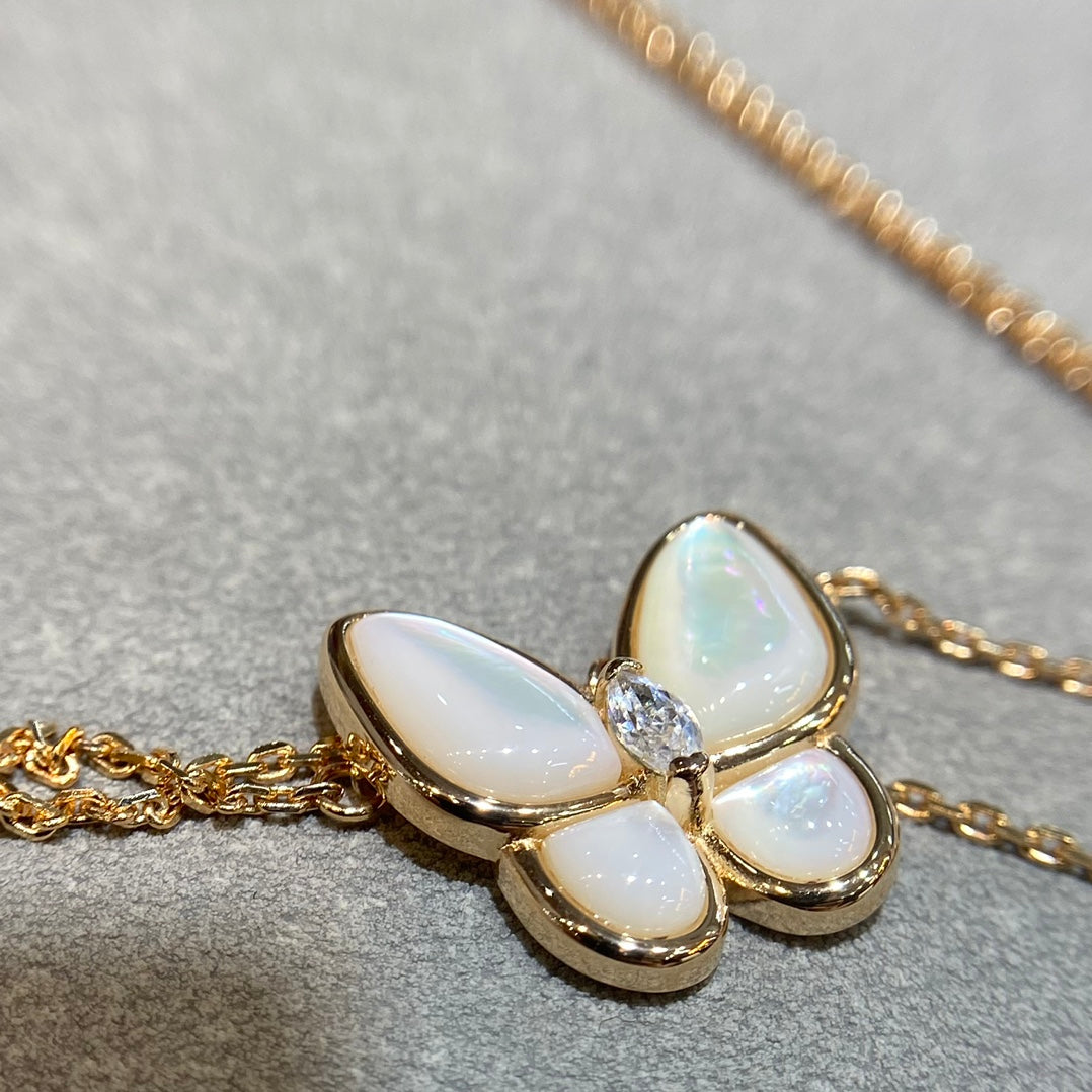¡®Veyra Jewelry¡¯BUTTERFLY MOP DIAMOND NECKLACE
