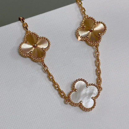 [Veyra Jewelry]New CLOVER WHITE PEARL MOP 5 MOTIF BRACELET COLLECTION