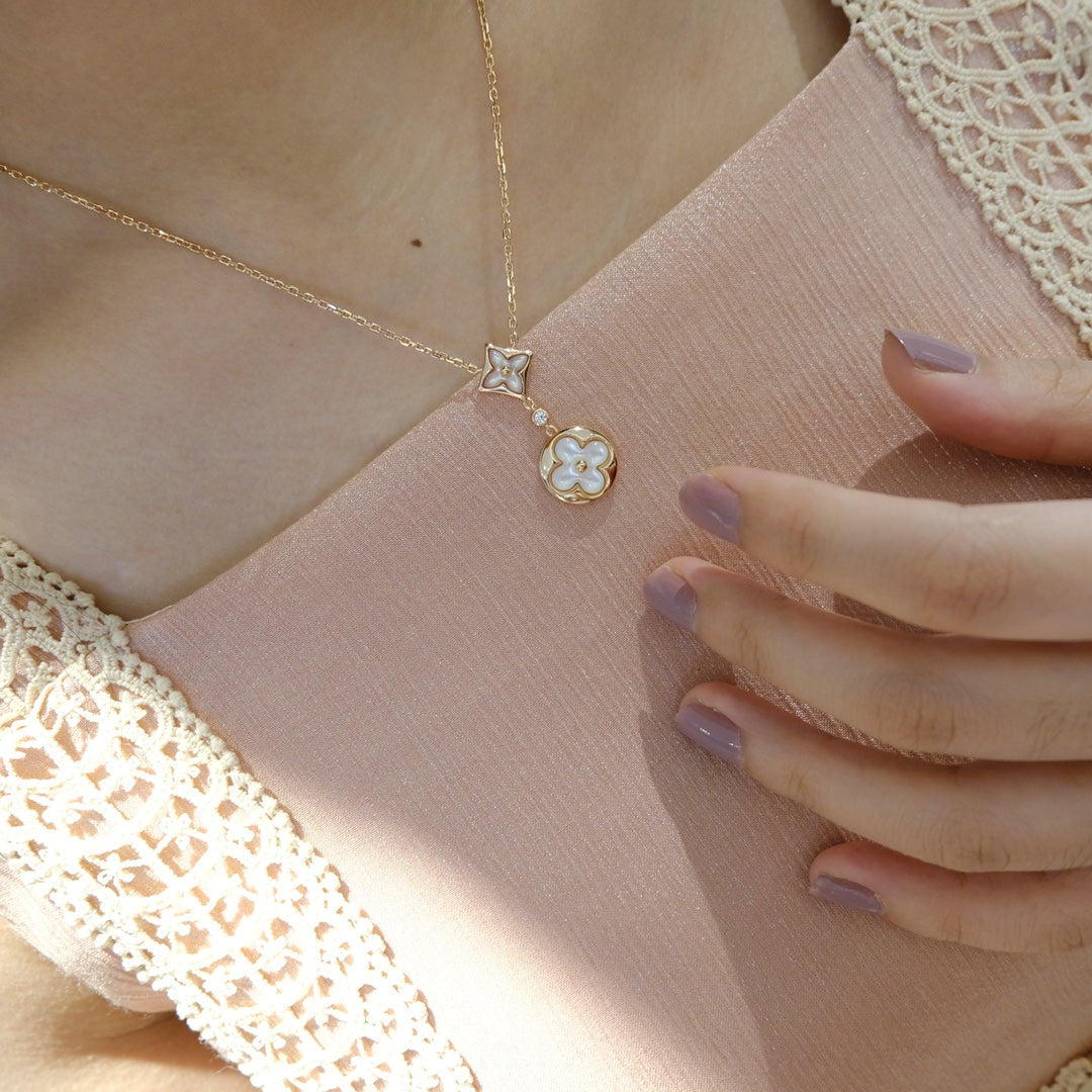 ¡®Veyra Jewelry¡¯STAR AND SUN WHITE MOP 2 MOTIF PINK GOLD NECKLACE