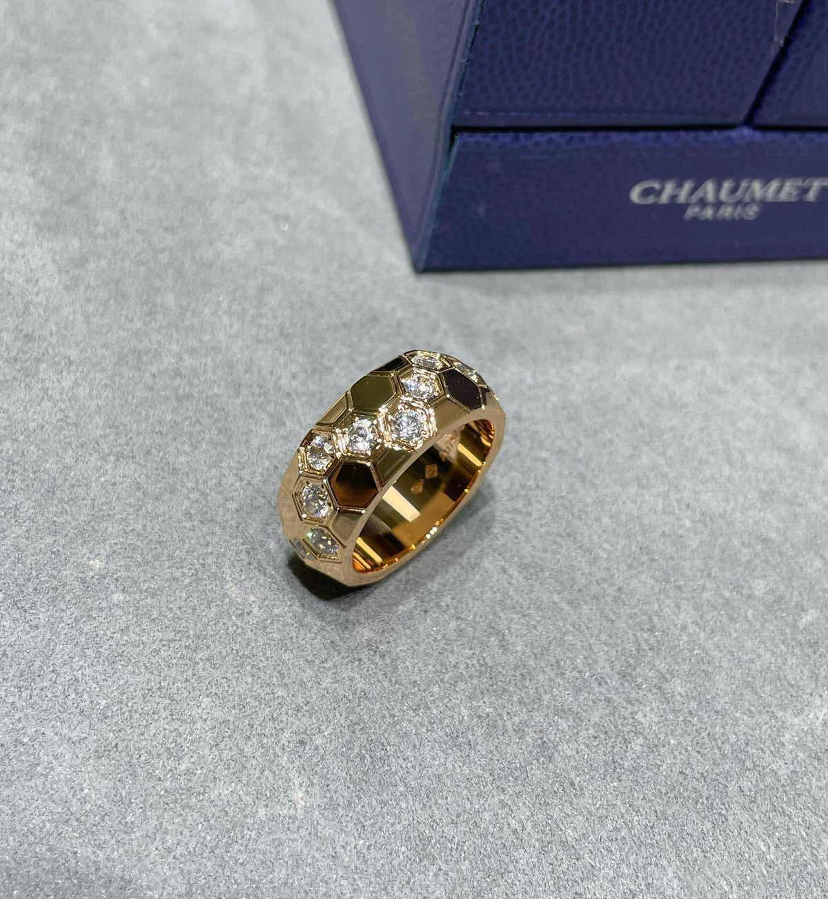 ¡®Veyra Jewelry¡¯BEE LOVE DIAMOND LARGE RING