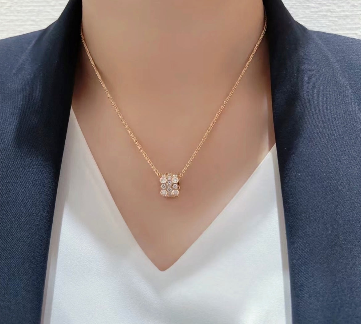 ¡®Veyra Jewelry¡¯BEE LOVE DIAMOND PAVED 3 ROW NECKLACE