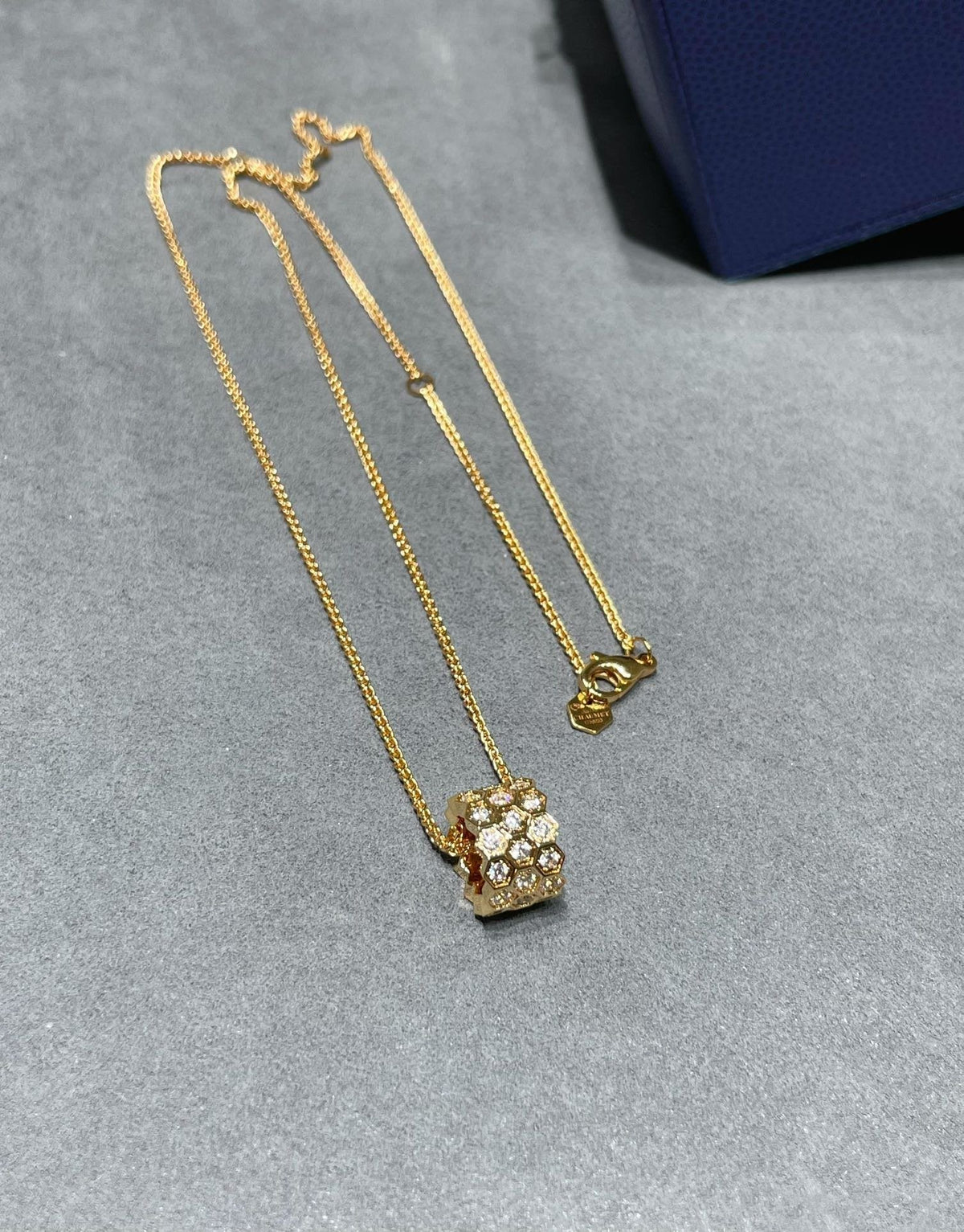 ¡®Veyra Jewelry¡¯BEE LOVE DIAMOND PAVED 3 ROW NECKLACE