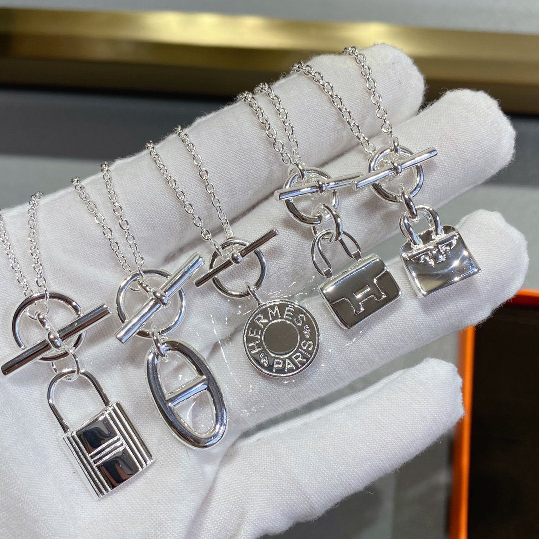¡®Veyra Jewelry¡¯CONSTANCE PEDANT SILVER NECKLACE
