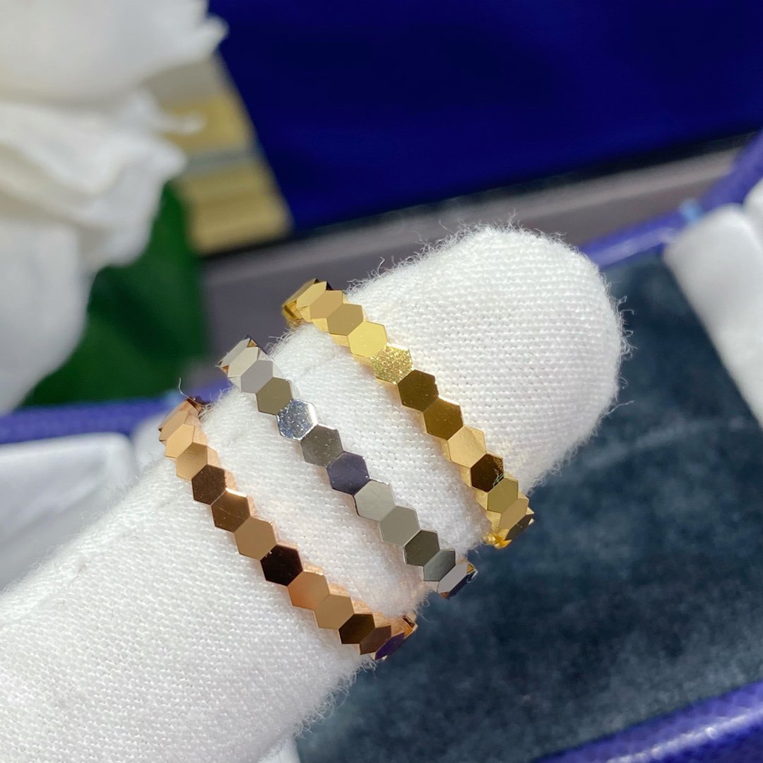 ¡®Veyra Jewelry¡¯BEE LOVE SMALL RING