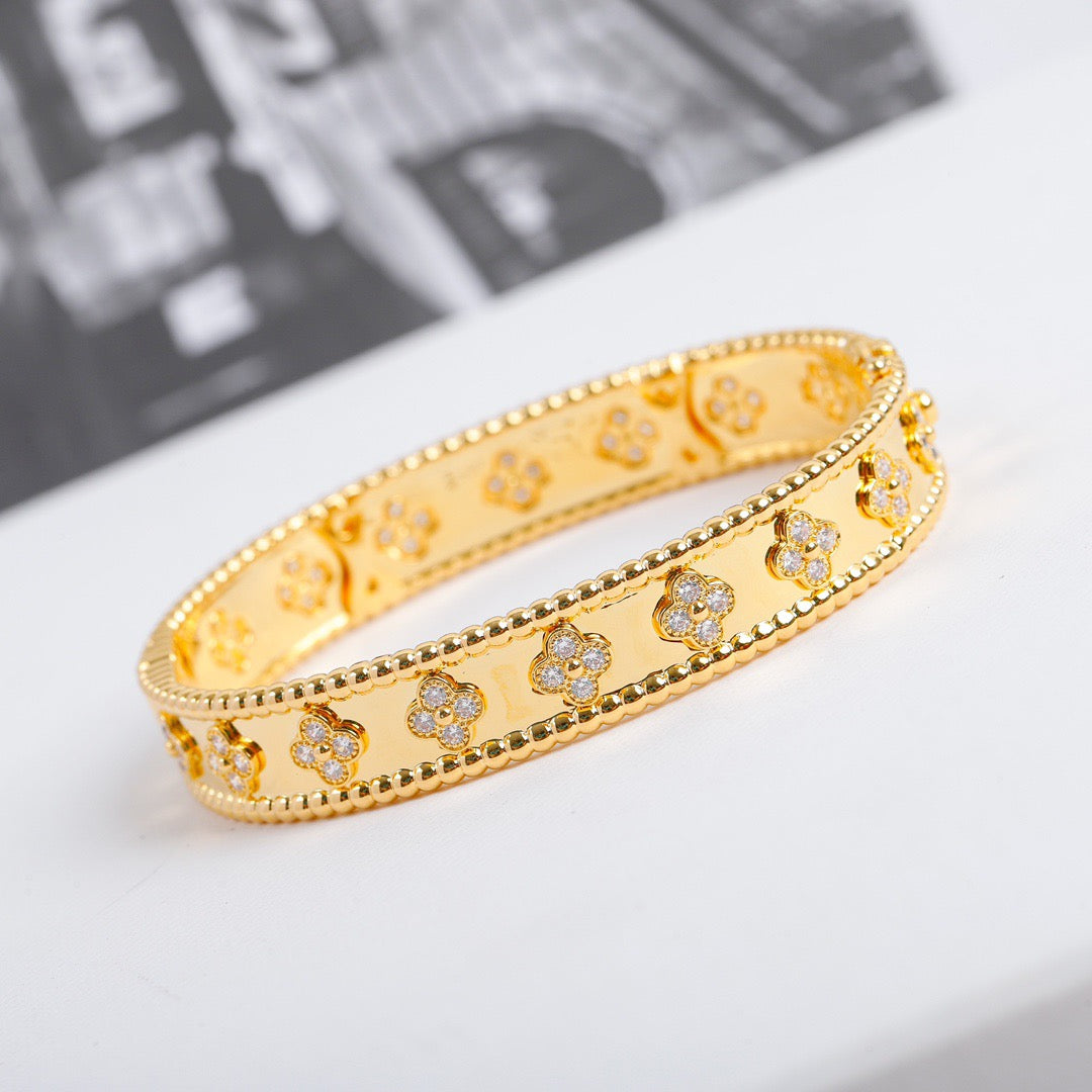 ¡®Veyra Jewelry¡¯CLOVER BRACELET 8MM DIAMONDS