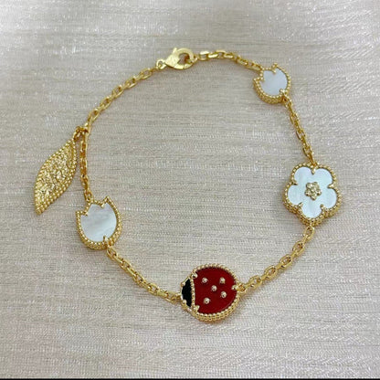 ¡®Veyra Jewelry¡¯LUCKY SPRING 5 MOTIF BRACELET