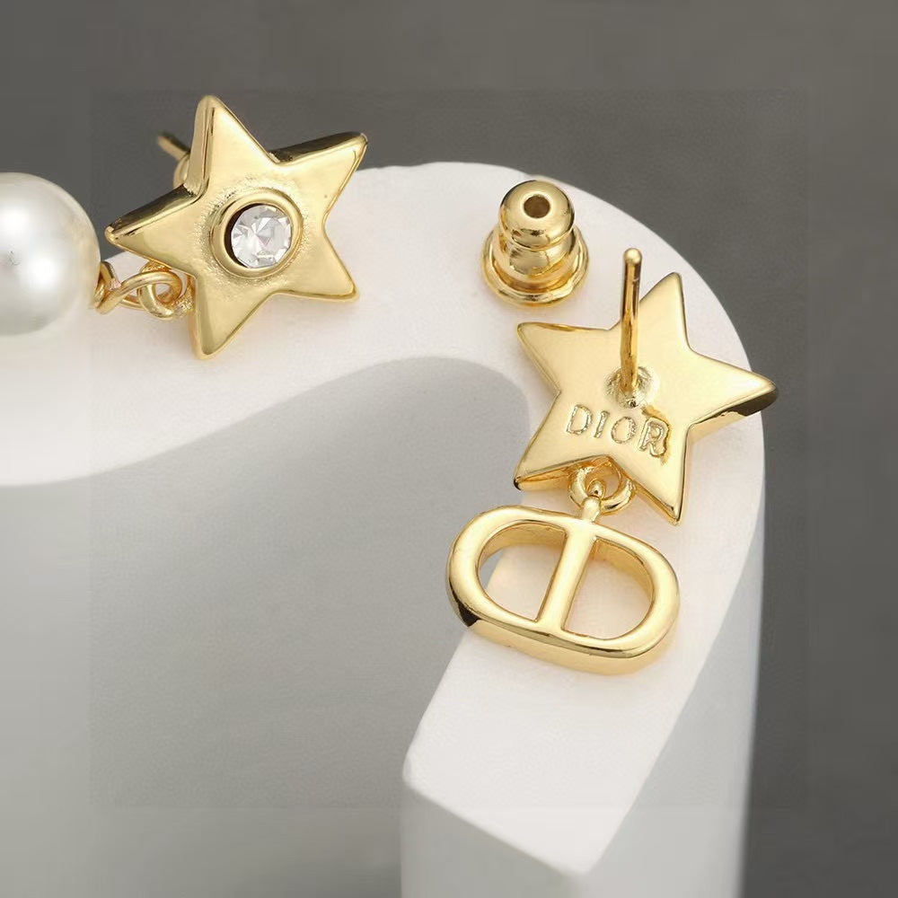 [Veyra Jewelry]CD Star-Shaped Letter Earrings