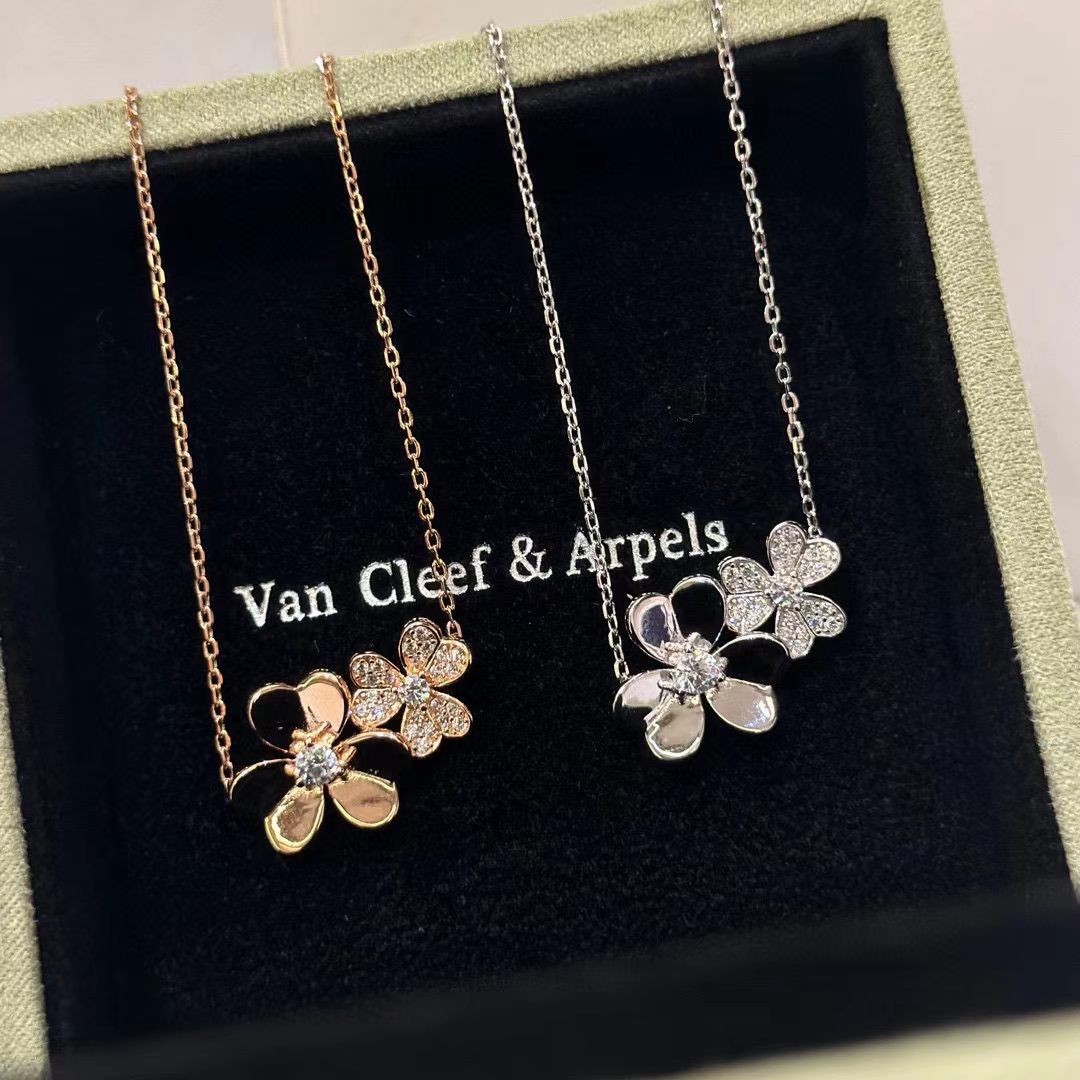 [Veyra Jewelry] Two Flowers & Clover Choker