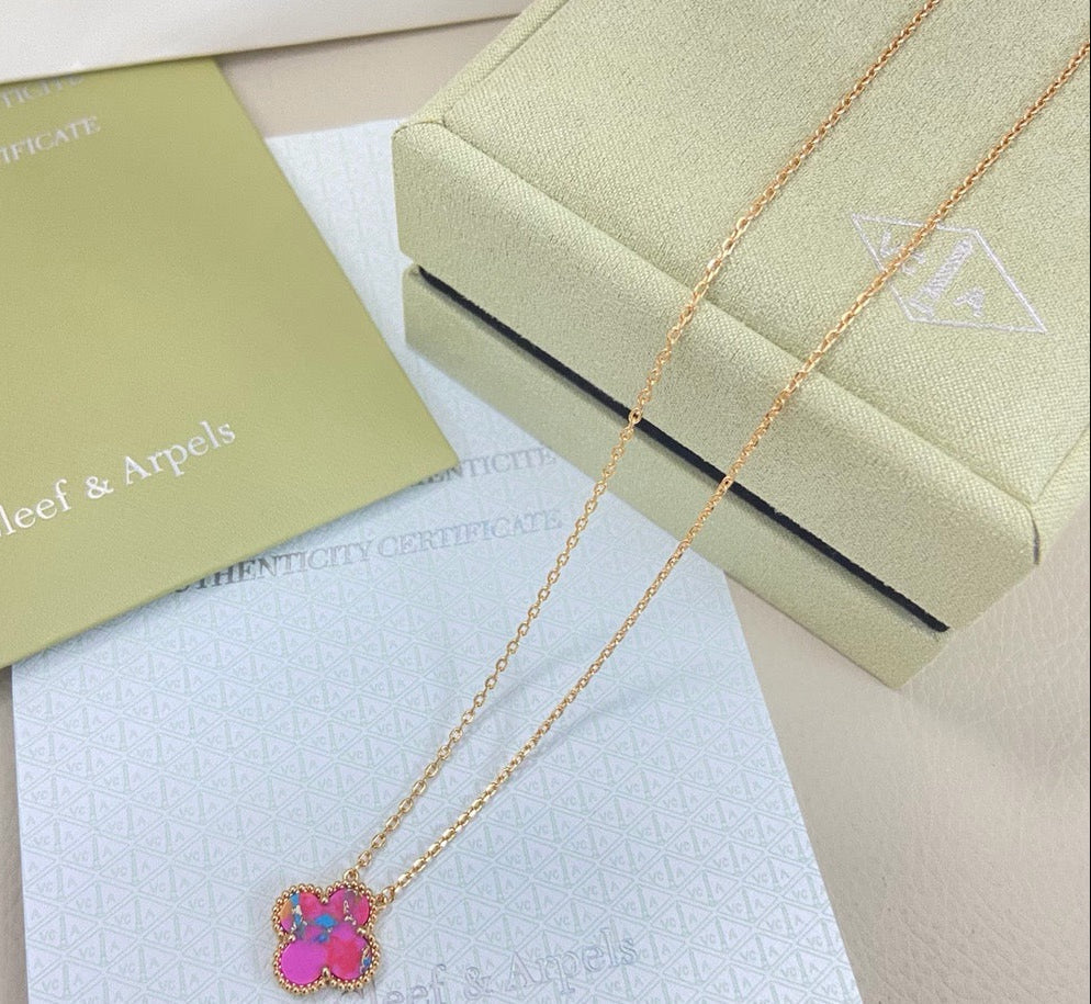 [Veyra Jewelry] 2026 New Plum Red Four-Leaf Clover Necklace