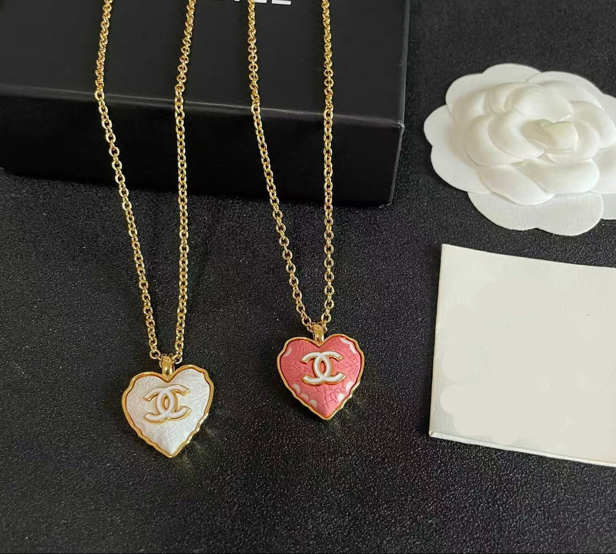 [Veyra Jewelry] Heart-shaped Necklace & Earring Set