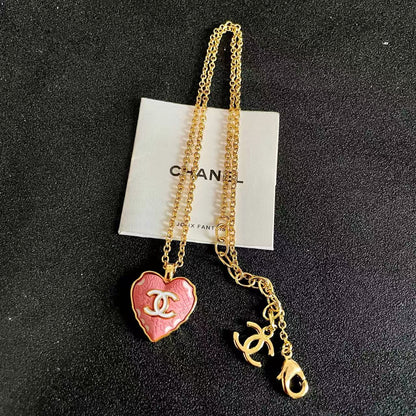 [Veyra Jewelry] Heart-shaped Necklace & Earring Set