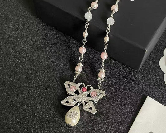 [Veyra Jewelry] Bow & Pearl Double C Pavé Diamond Necklace