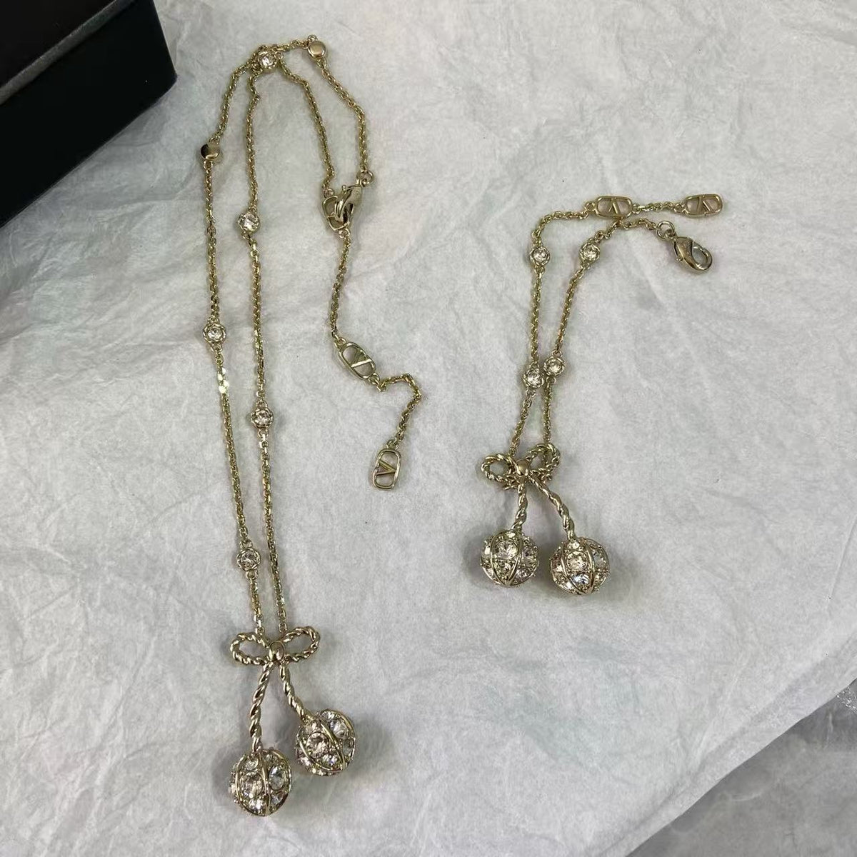 [Veyra Jewelry] Cherry Crystal Pavé Necklace & Stud Earrings& SeracelettB