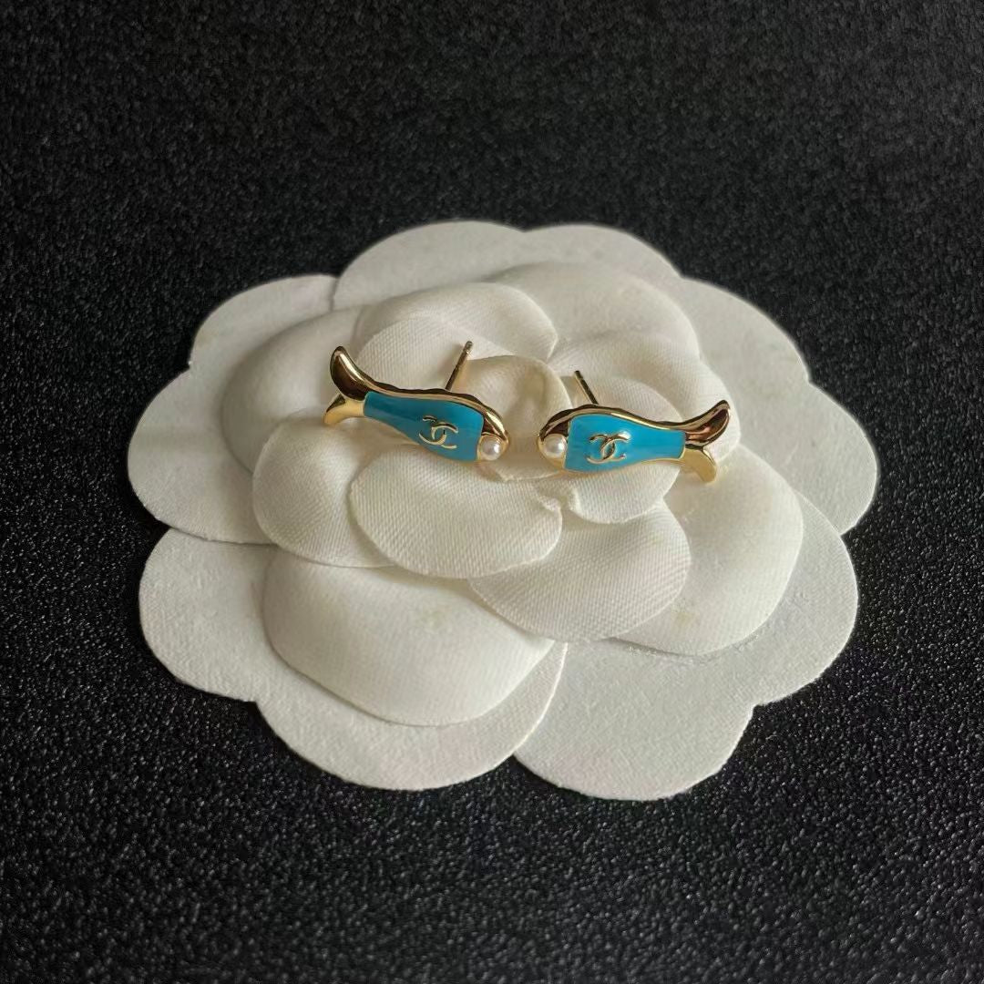 [Veyra Jewelry]Fish Stud Earrings
