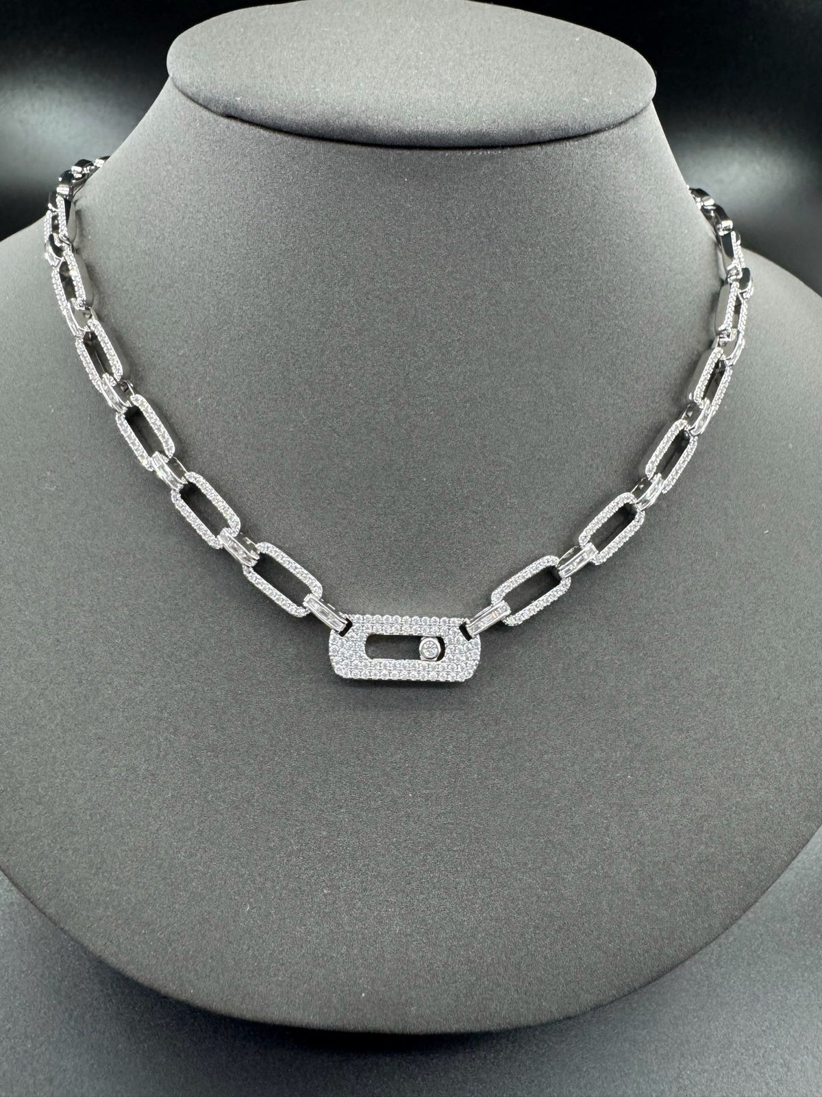 [Veyra Jewelry] Move Link Pave Diamond Chain Necklace