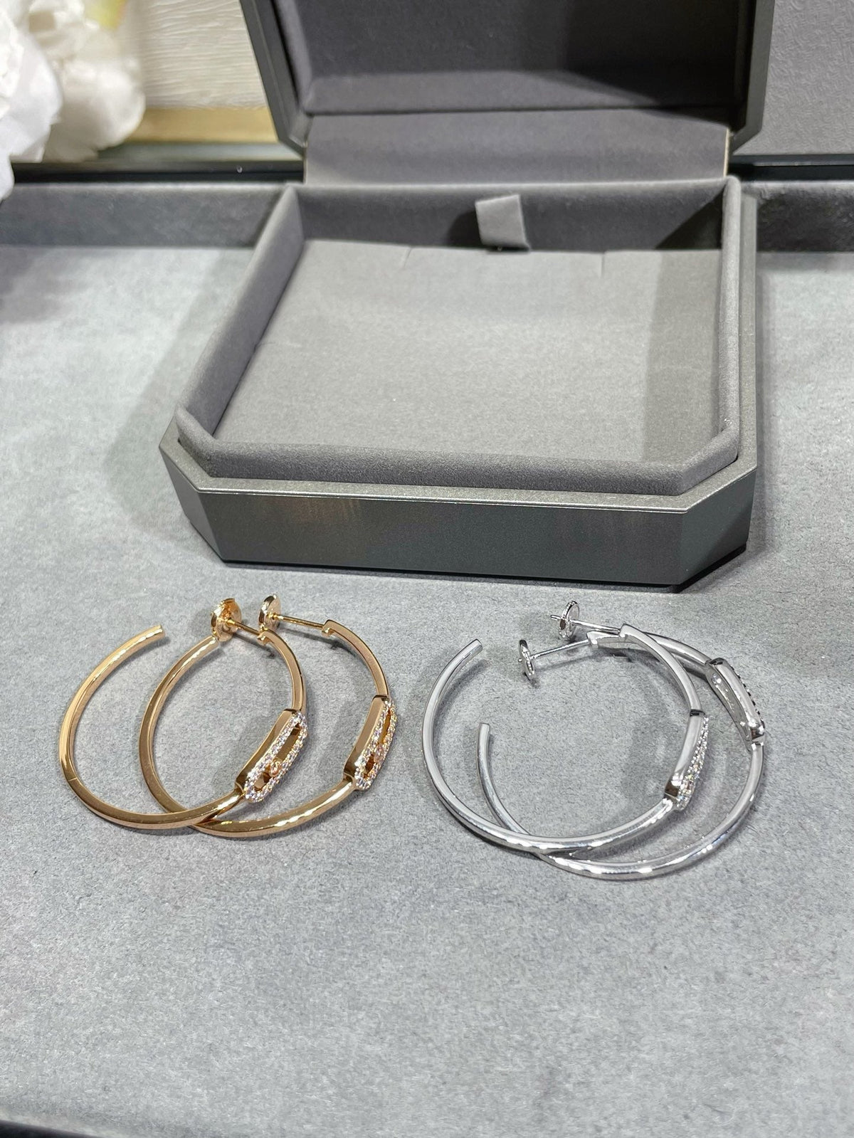 [Veyra Jewelry]Move Sliding‑Diamond Hoop Earrings