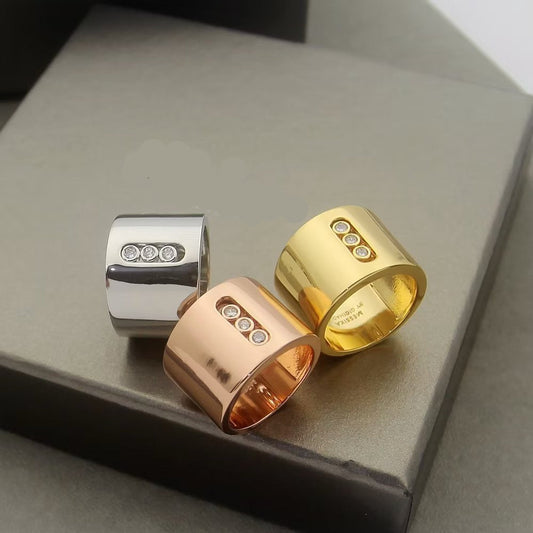[Veyra Jewelry] Move Wide 3 Moving Diamonds Wide Band Ring