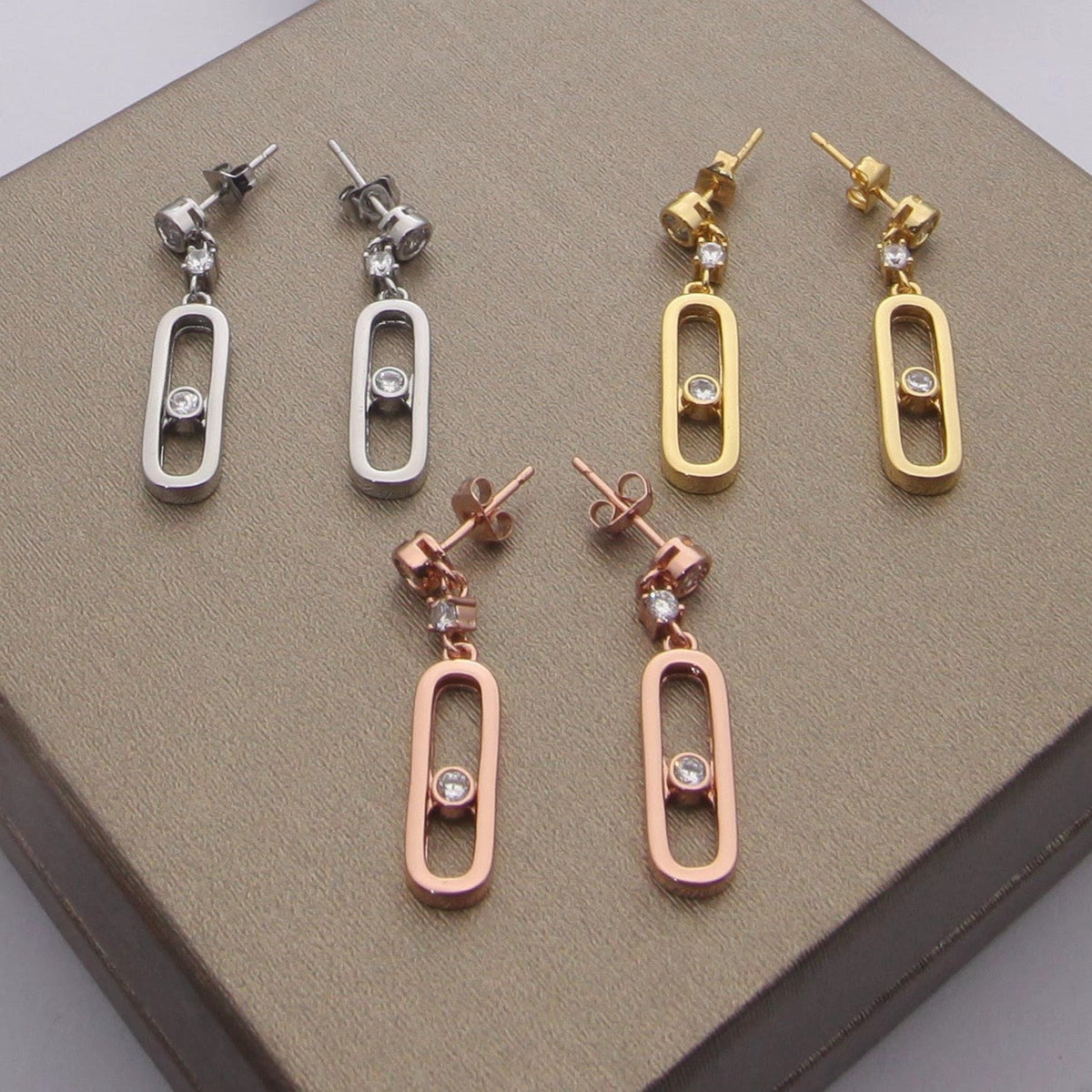 [Veyra Jewelry] Move Uno Drop Earrings, Movable Stone