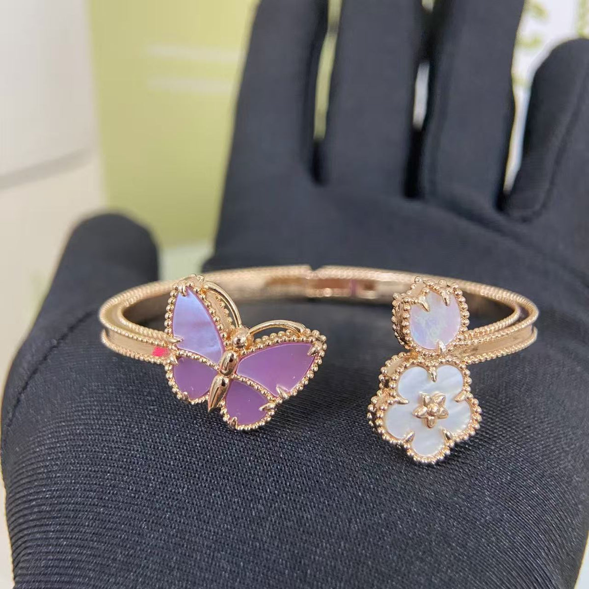 ¡®Veyra Jewelry¡¯Lucky Alhambra Butterfly & Clover Open Bangle,