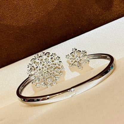 ¡®Veyra Jewelry¡¯ Honeycomb Diamond Open Bangle