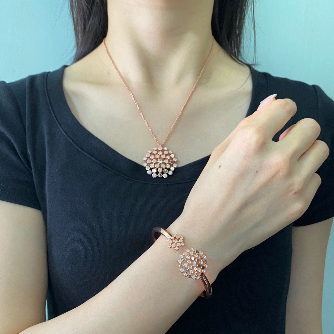 ¡®Veyra Jewelry¡¯ Honeycomb Diamond Open Bangle