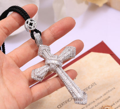 ¡®Veyra Jewelry¡¯Pave Cross Pendant Necklace