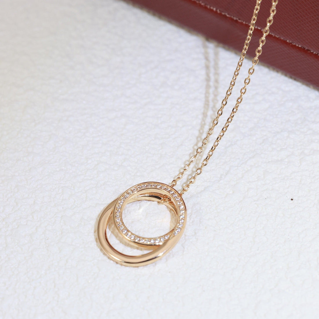 ¡®Veyra Jewelry¡¯Double Circle Pendant Necklace