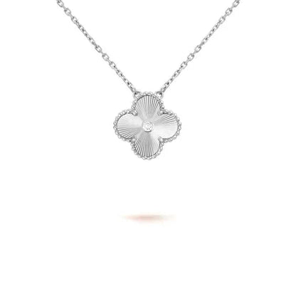 ¡®Veyra Jewelry¡¯CLOVER  15MM DIAMOND LASER NECKLACE SILVER