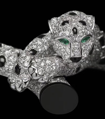 ¡®Veyra Jewelry¡¯Pave Panther Circle Pendant Necklace