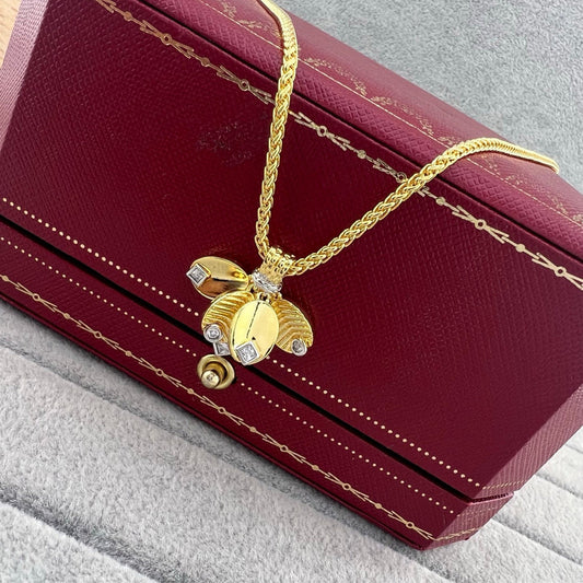 ¡®Veyra Jewelry¡¯Leaf Pendant Necklace