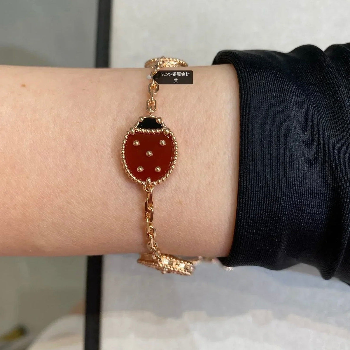 ¡®Veyra Jewelry¡¯LUCKY SPRING 5 MOTIF BRACELET