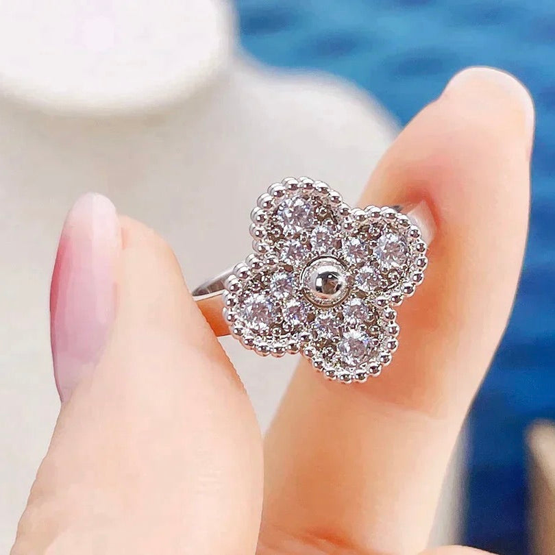 ¡®Veyra Jewelry¡¯CLOVER DIAMOND RING