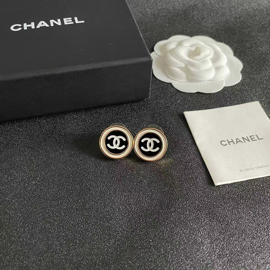 [Veyra Jewelry]Classic Double C Stud Earrings