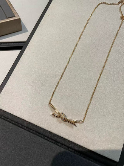 [Veyra Jewelry]T House Diamond-Studded Knot Necklace
