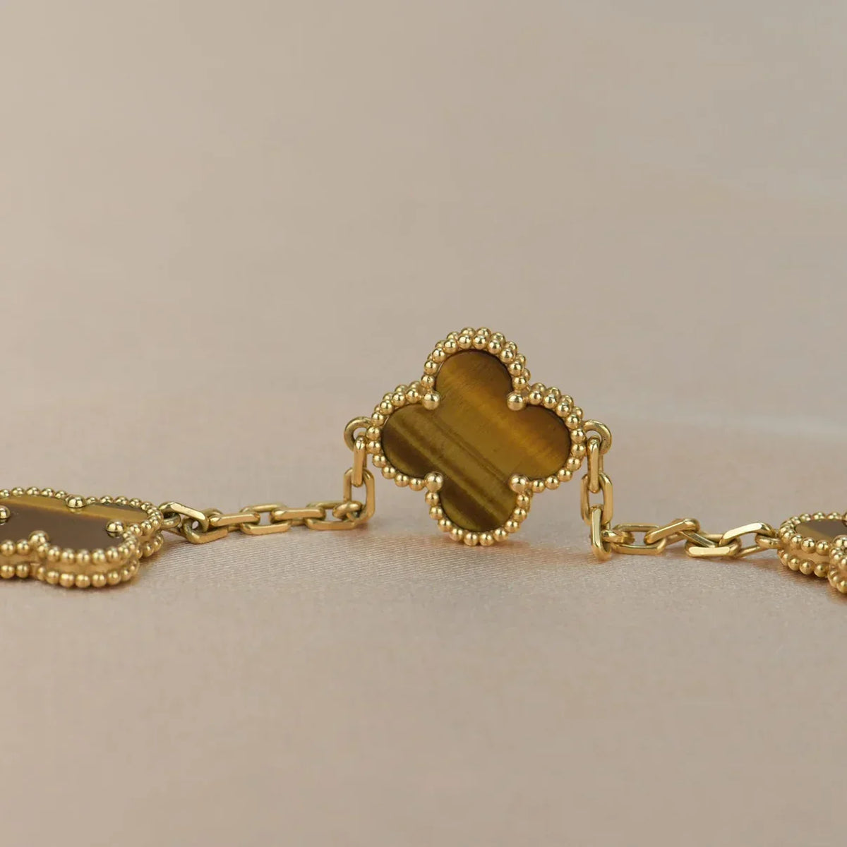 [Veyra Jewelry]New  CLOVER 5 MOTIFS TIGER EYE BRACELET COLLECTION