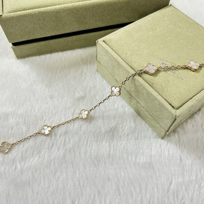 [¡®Veyra Jewelry¡¯]CLOVER 6 MOTIF WHITE MOP BRACELET
