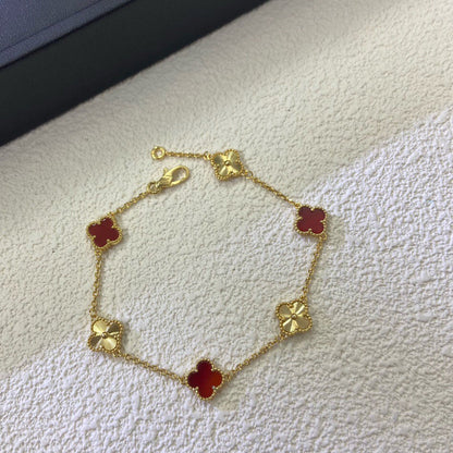 [¡®Veyra Jewelry¡¯]CLOVER 6 MOTIF RED AGATE LASER BRACELET