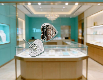 [Veyra Jewelry]New Heart-Shaped Stud Earrings
