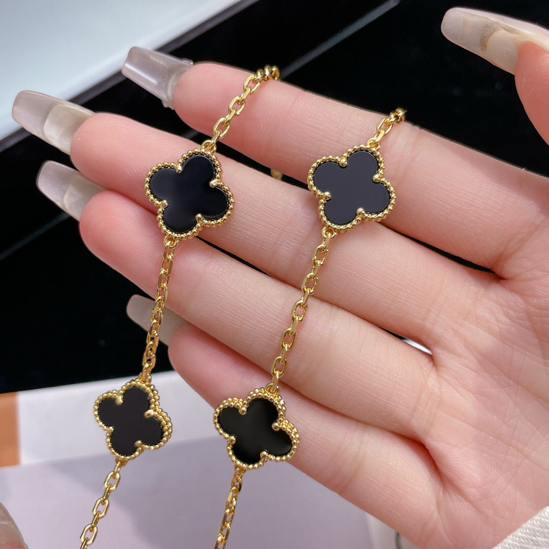 ¡®Veyra Jewelry¡¯CLOVER 10 MOTIFS ONYX NECKLACE