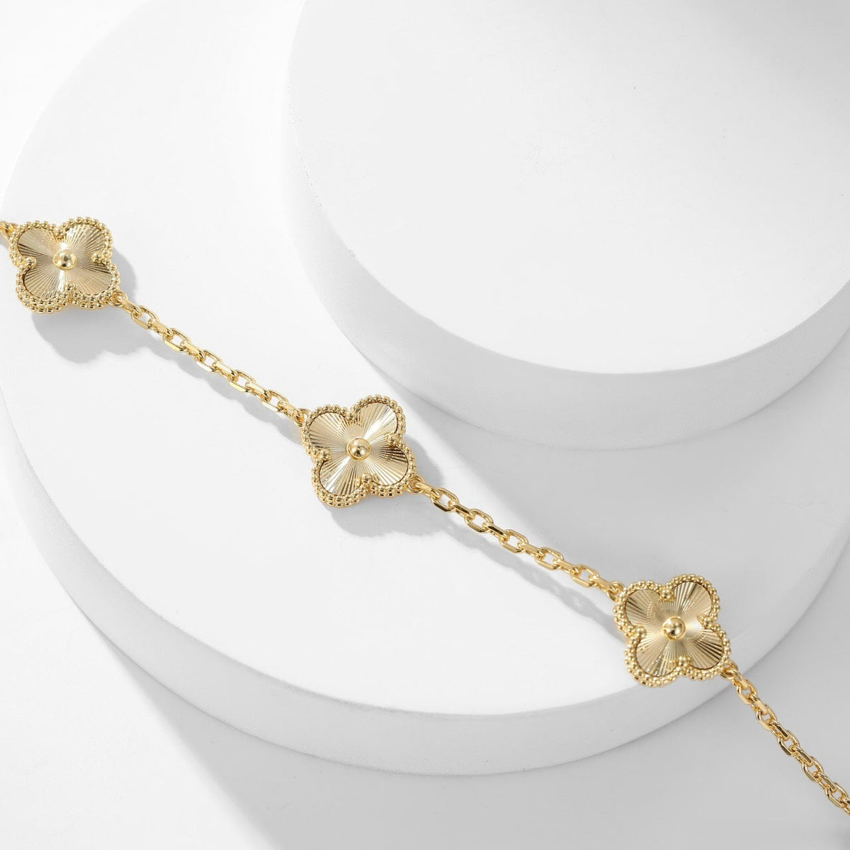 ¡®Veyra Jewelry¡¯CLOVER 10 MOTIFS LASER NECKLACE