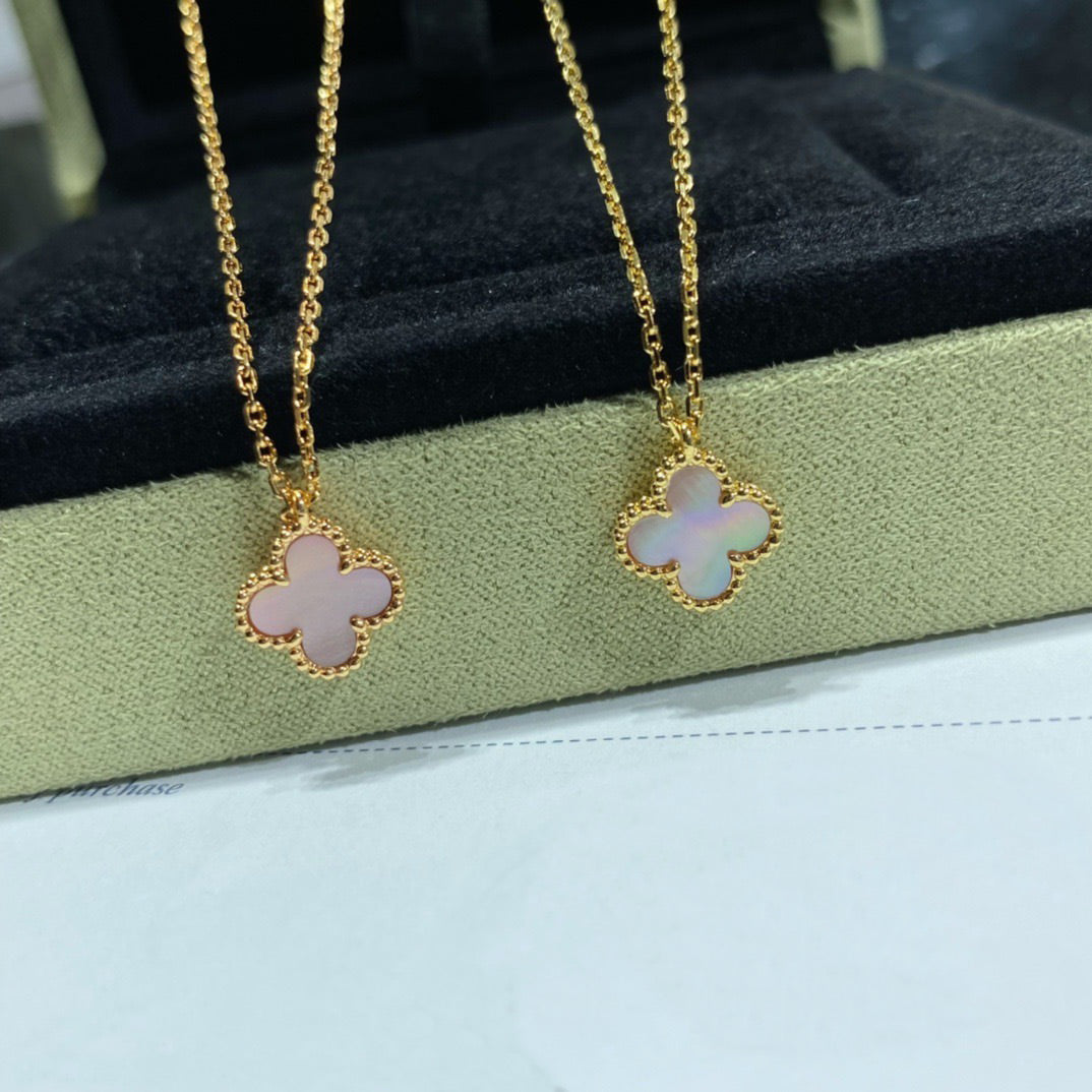 ¡®Veyra Jewelry¡¯CLOVER 15MM PINK MOTHER-OF-PEARL SINGLE FLOWER NECKLACE