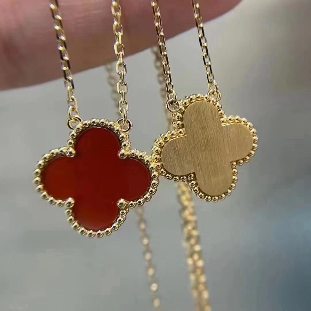 ¡®Veyra Jewelry¡¯CLOVER 15MM CARNELIAN SINGLE FLOWER NECKLACE
