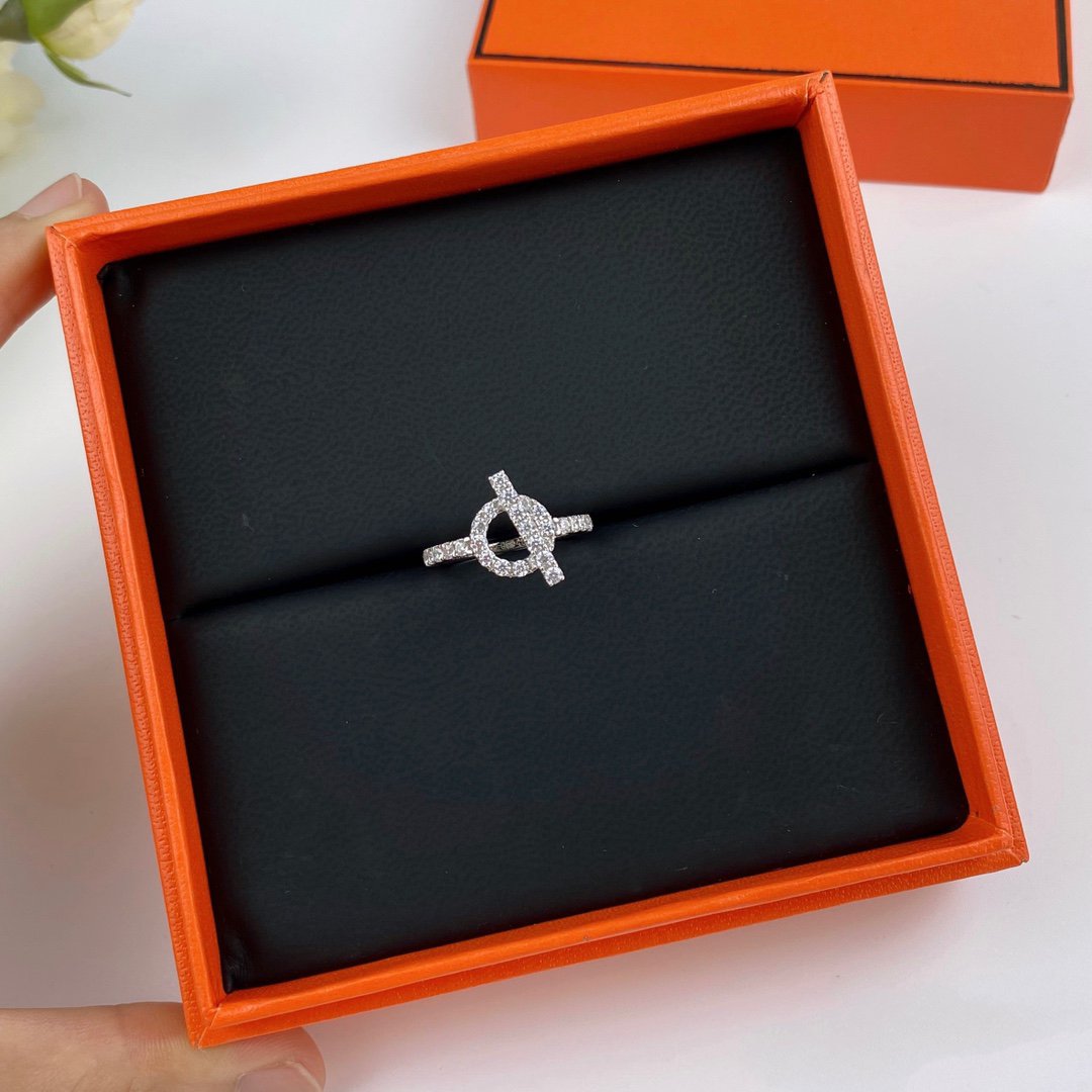 ¡®Veyra Jewelry¡¯ECHAPPEE RING SILVER DIAMOND