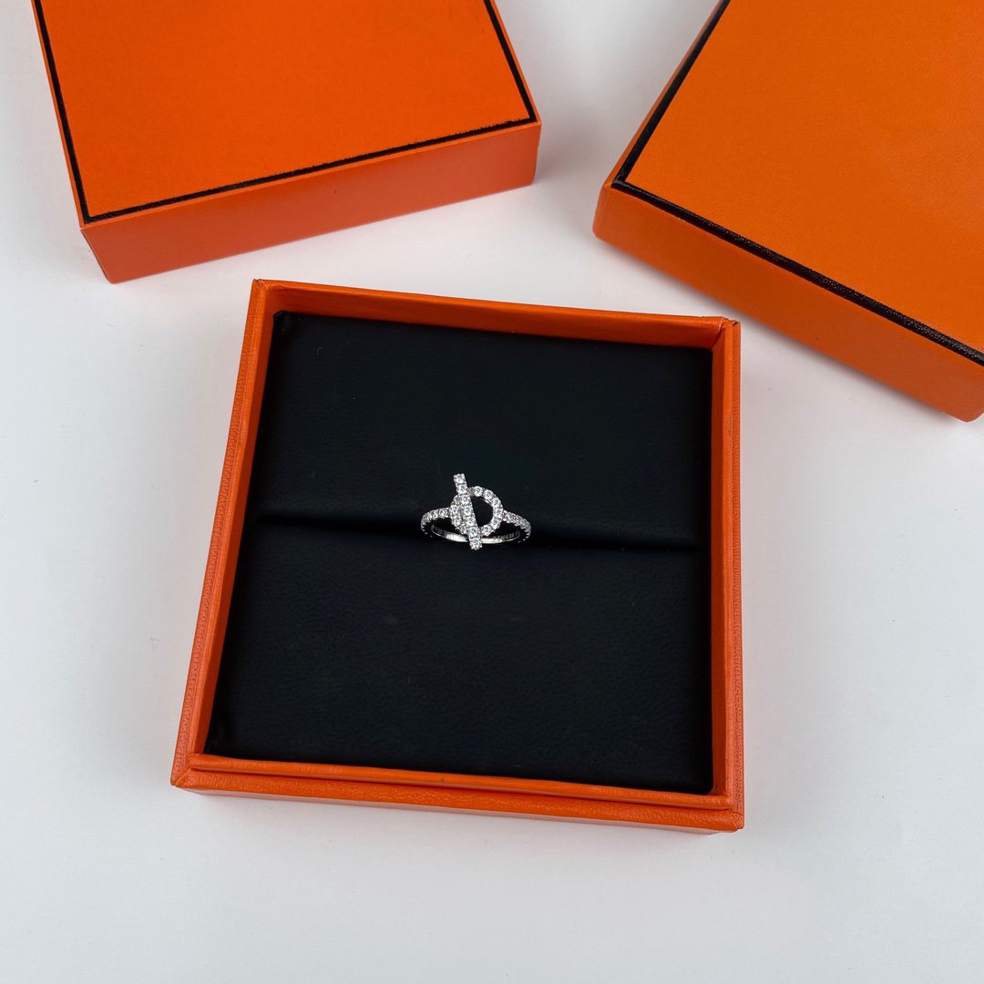 ¡®Veyra Jewelry¡¯ECHAPPEE RING SILVER DIAMOND