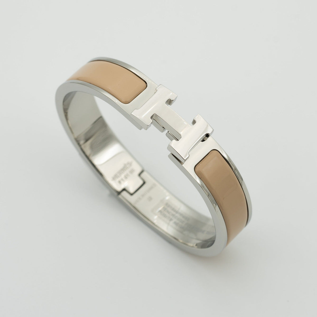 ¡®Veyra Jewelry¡¯H GREY BRACELET